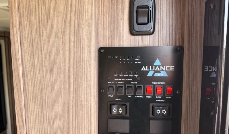
								2025 Alliance Delta 252RL full									