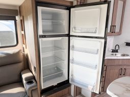 
										2025 Alliance Delta 252RL full									