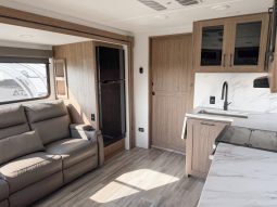 
										2025 Alliance Delta 252RL full									