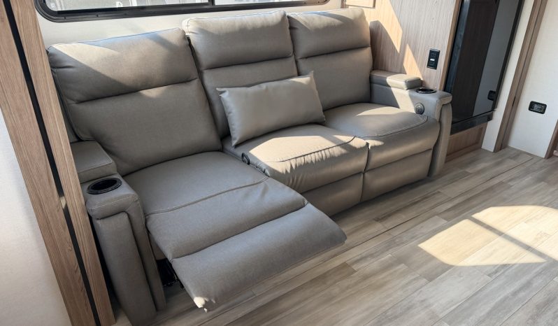 
								2025 Alliance Delta 252RL full									