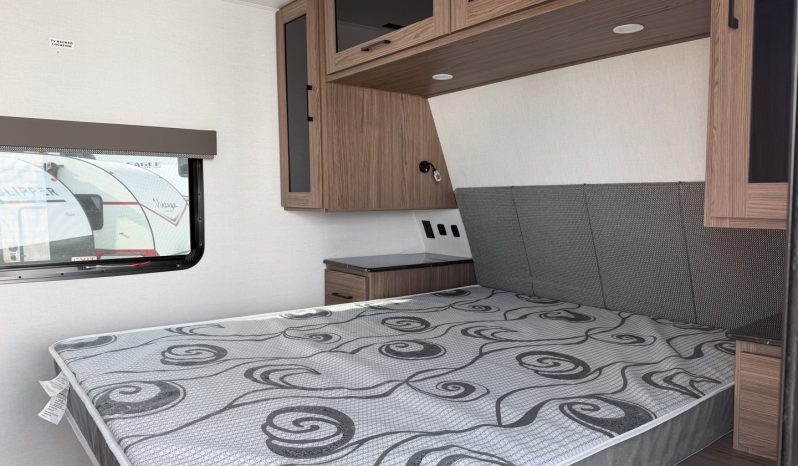 
								2025 Alliance Delta 252RL full									