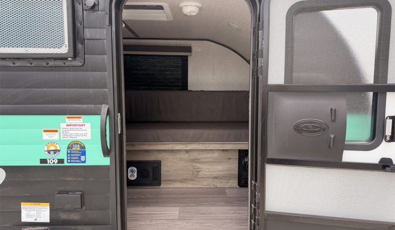 2027 Sunset Park RV SunRay 109E full