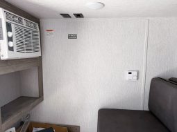 2027 Sunset Park RV SunRay 109E full