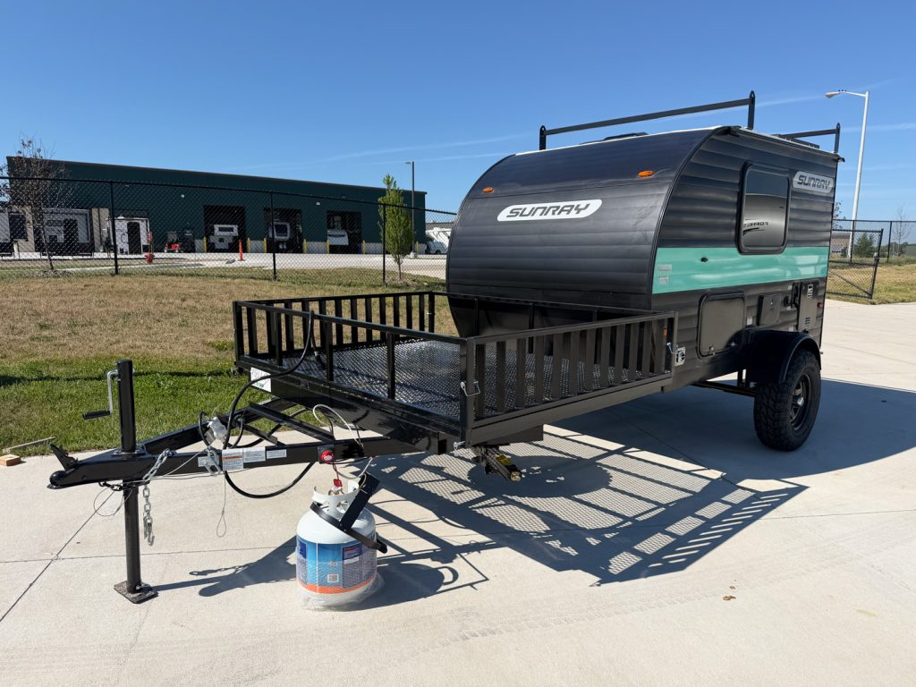 2027 Sunset Park RV SunRay 109E