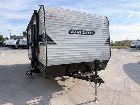 2027 Sunset Park RV Sun Lite 18TH