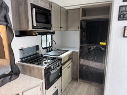 2027 Sunset Park RV Sun Lite 18TH full