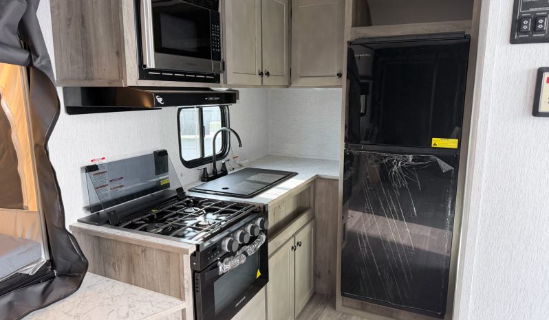 2027 Sunset Park RV Sun Lite 18TH full