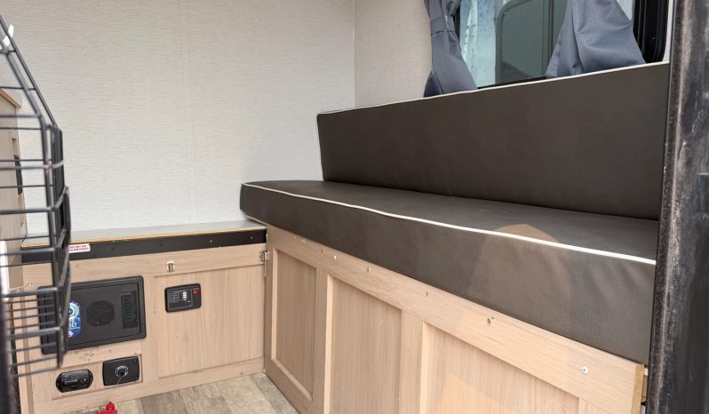 
								2025 Travel Lite RV Cent full									