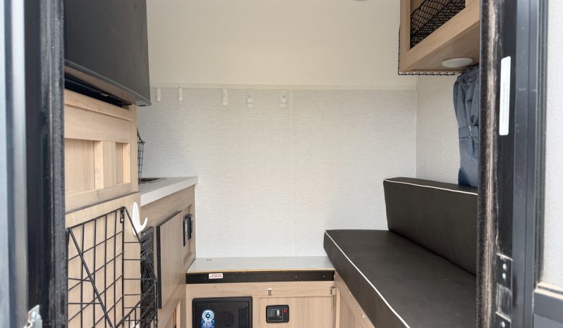 
								2025 Travel Lite RV Cent full									