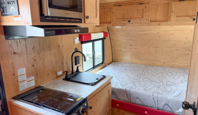 2027 Sunset Park RV SunRay 149 full