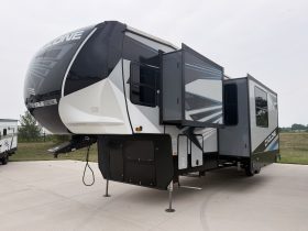 2021 Heartland Cyclone 3713