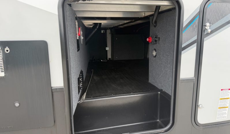 
								2021 Heartland Cyclone 3713 full									