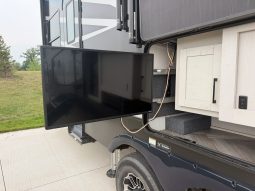 
										2021 Heartland Cyclone 3713 full									