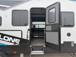 
										2021 Heartland Cyclone 3713 full									