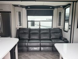 
										2021 Heartland Cyclone 3713 full									
