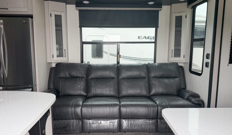 
								2021 Heartland Cyclone 3713 full									