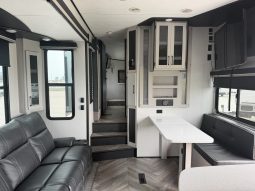 
										2021 Heartland Cyclone 3713 full									