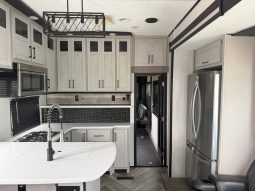 
										2021 Heartland Cyclone 3713 full									