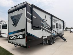 
										2021 Heartland Cyclone 3713 full									
