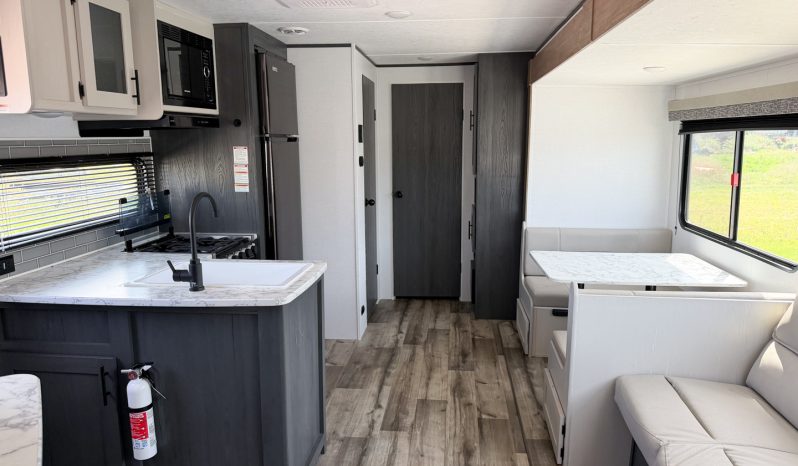
								2024 Keystone Aspen Trail 29TB full									