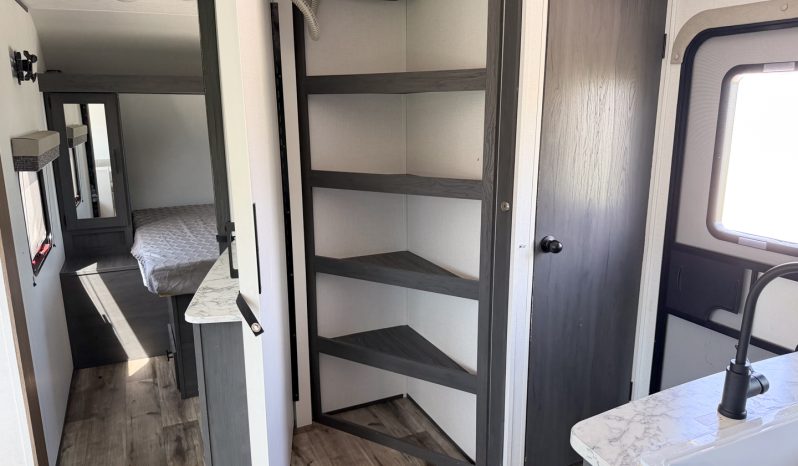 
								2024 Keystone Aspen Trail 29TB full									