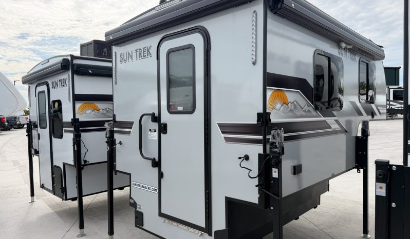 2027 Sunset Park RV Sun Trek 700 full