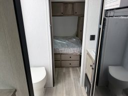 2027 Sunset Park RV Sun Lite 27WQB full
