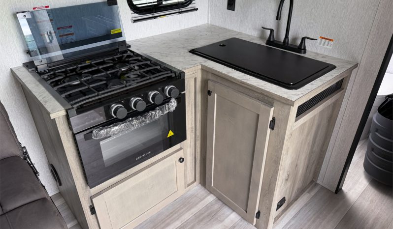2027 Sunset Park RV Sun Lite 27WQB full