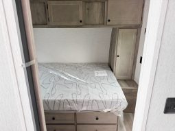 2027 Sunset Park RV Sun Lite 27WQB full