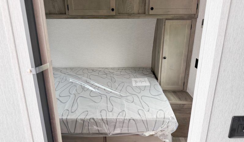 2027 Sunset Park RV Sun Lite 27WQB full