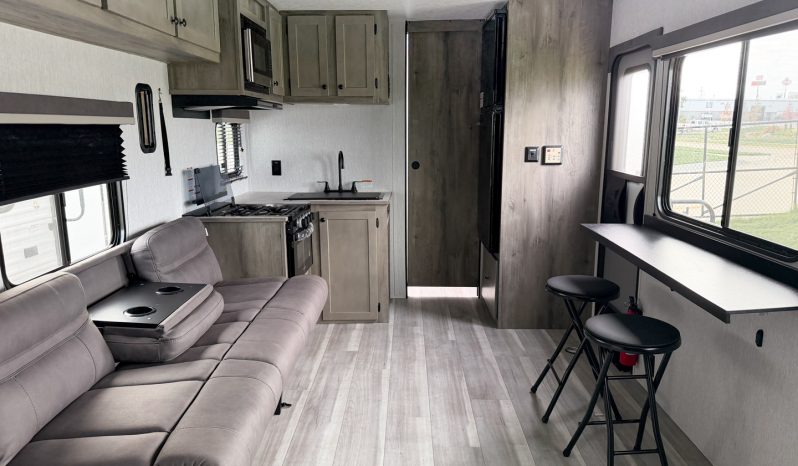 2027 Sunset Park RV Sun Lite 27WQB full