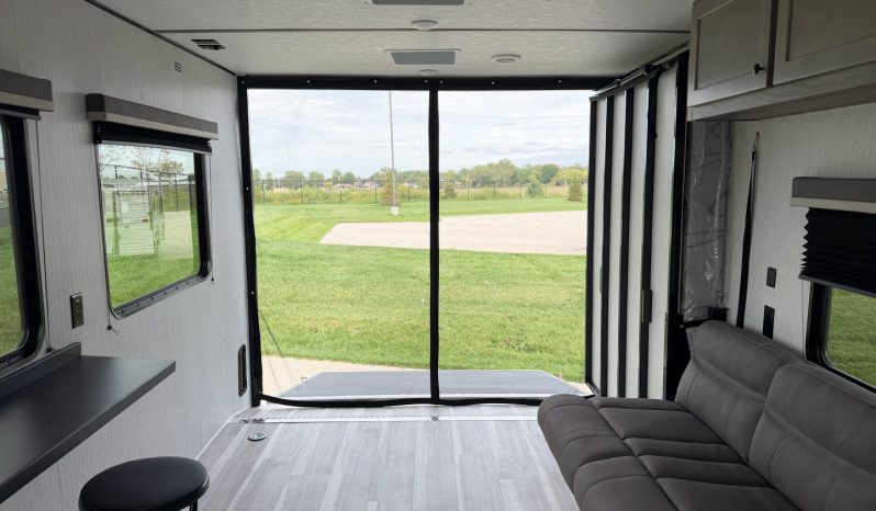 2027 Sunset Park RV Sun Lite 27WQB full