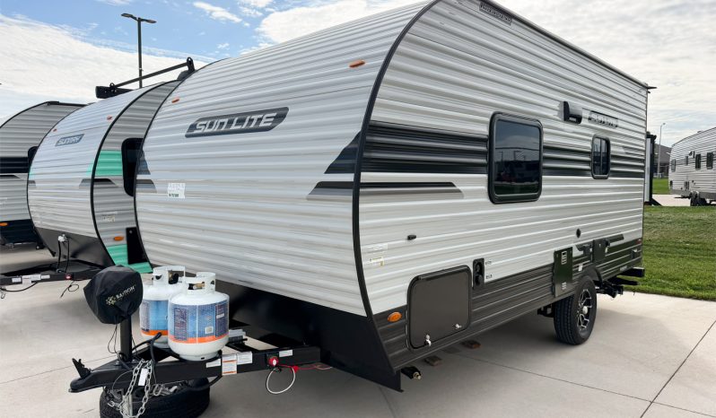 2027 Sunset Park RV Sun Lite 18RD full