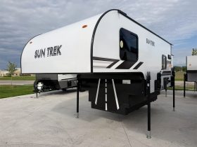 2027 Sunset Park RV Sun Trek 800