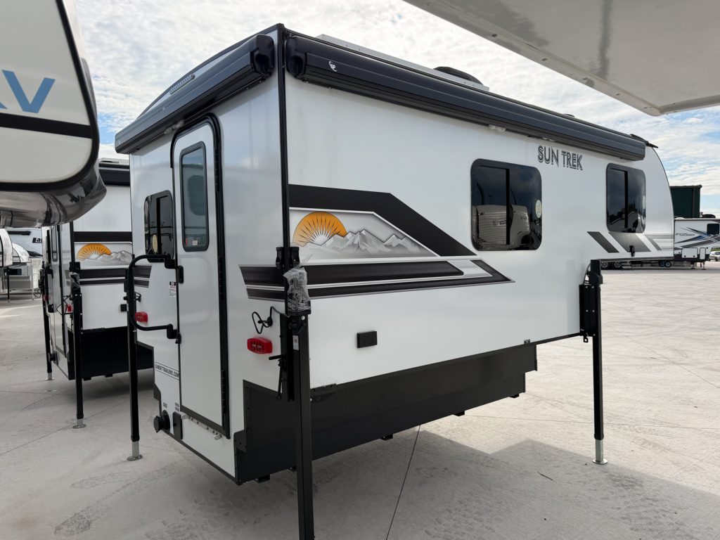 2027 Sunset Park RV Sun Trek 800