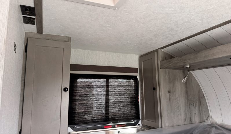 2027 Sunset Park RV Sun Trek 800 full