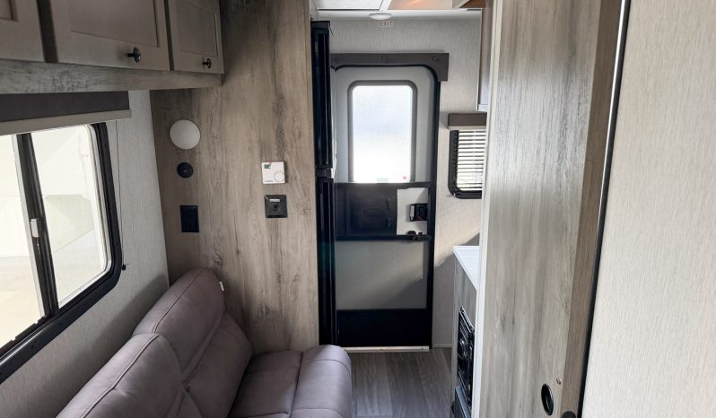 2027 Sunset Park RV Sun Trek 800 full