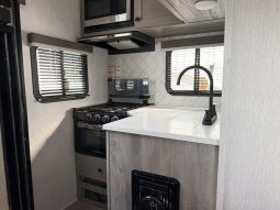 2027 Sunset Park RV Sun Trek 800 full