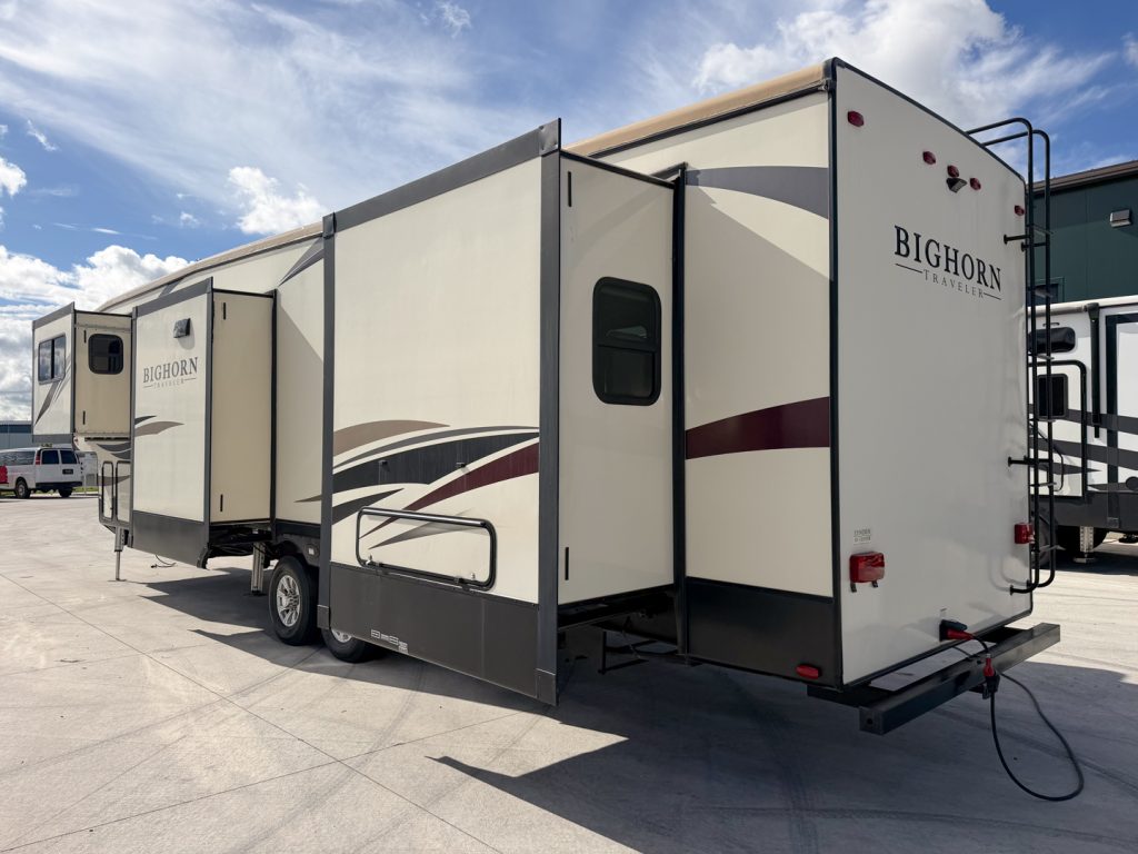 2017 Heartland BigHorn 39FL
