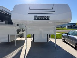 2027 Lance Squire 825 full